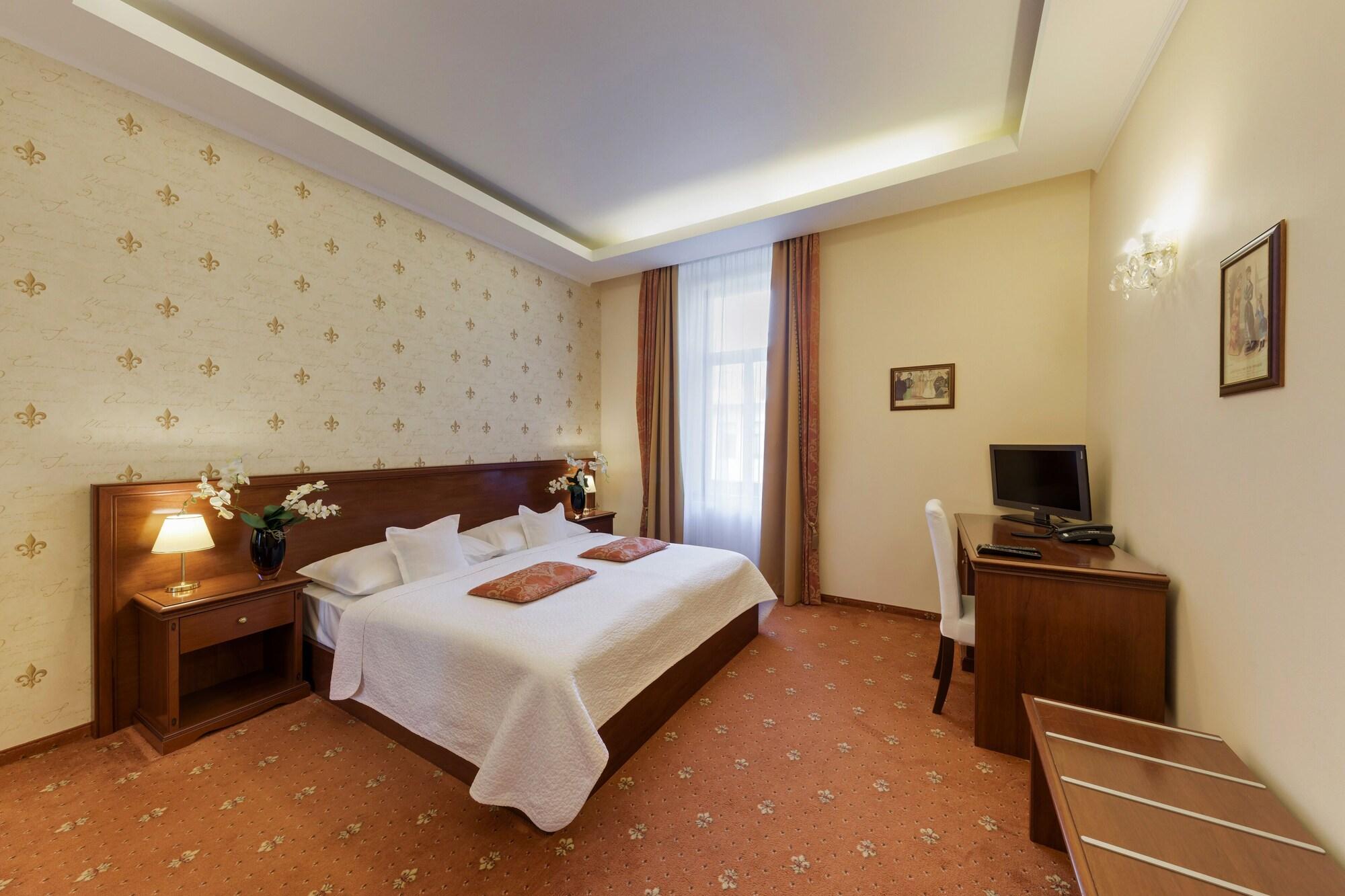 Louren Hotel Praha Bagian luar foto